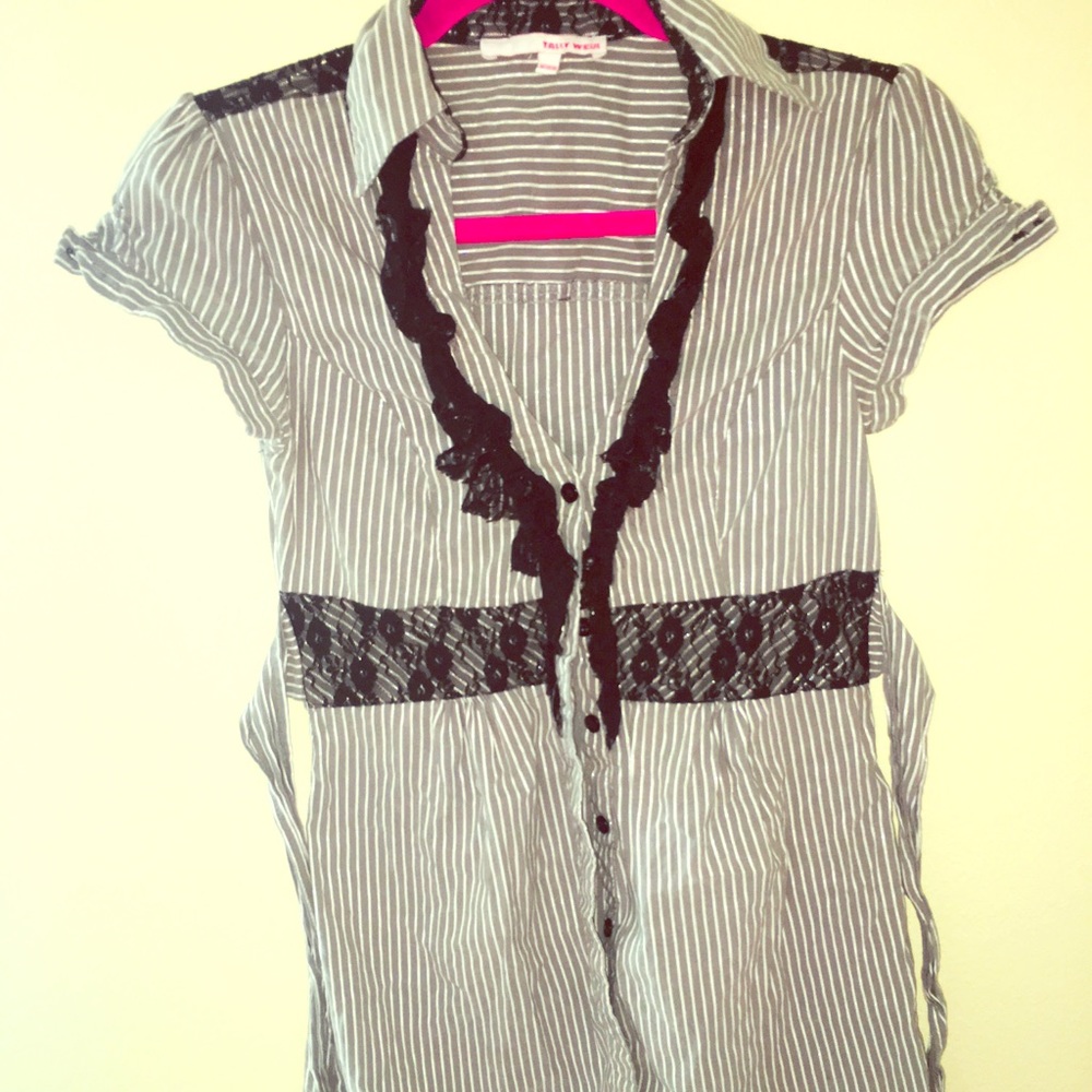 LACE TOP BY TALLY